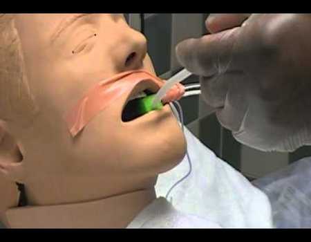 Oral care procedure in nursing