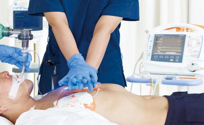 Cardiopulmonary resuscitation (cpr) procedure in hospital