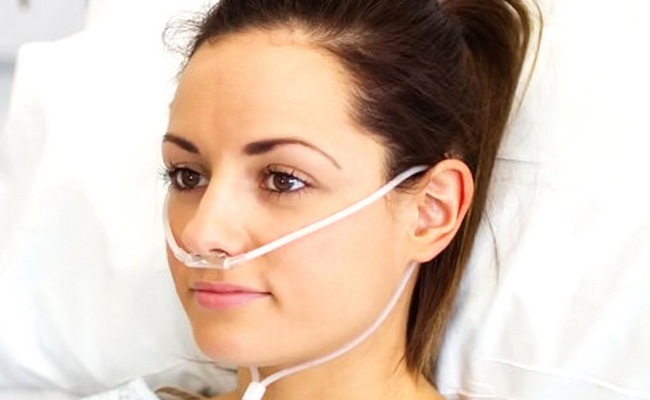 Nasal cannula oxygen therapy